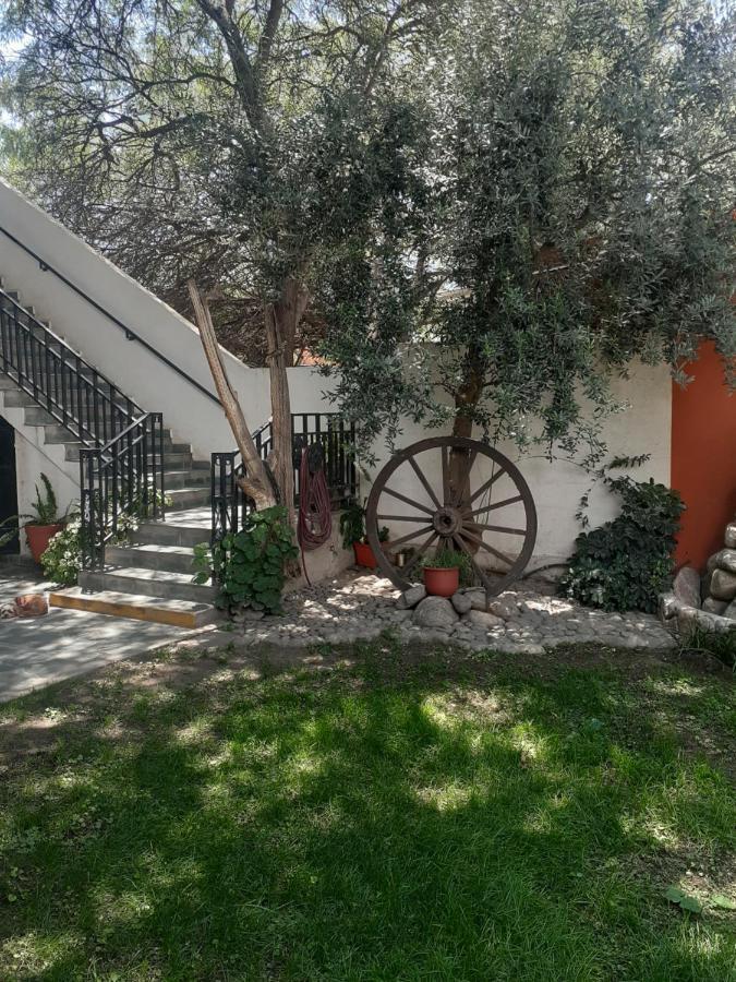 Hostal Candelaria Cafayate Exterior foto